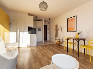 Interior - Gdynia Główna Sunny Studio (Gdynia)