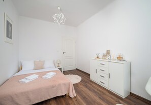 Iron/ironing board, WiFi, bed sheets - Marszałkowska Central Apartment (Warszawa)