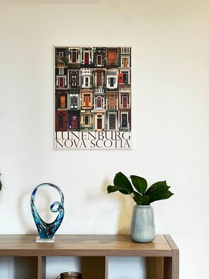 Interior - The Royal Perch, King Bed, Downtown Views, AC (Halifax)