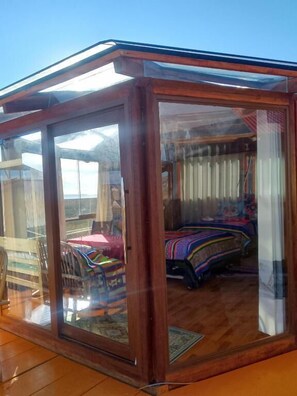 Suite, balkon, uitzicht op meer | Terrein van de accommodatie