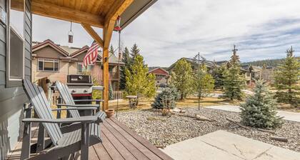 NEW! Town Center Basecamp at Big Sky | Walk to Dining, Shops & Events | Prime Location