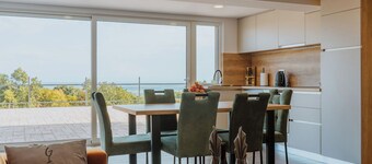 Stay among vineyards with a bathtub and nature views