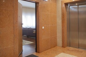 Interior - Quinta das Conchas II Apartment (Lisbon)
