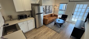 The Brick & Beam 3rd Floor Apartment