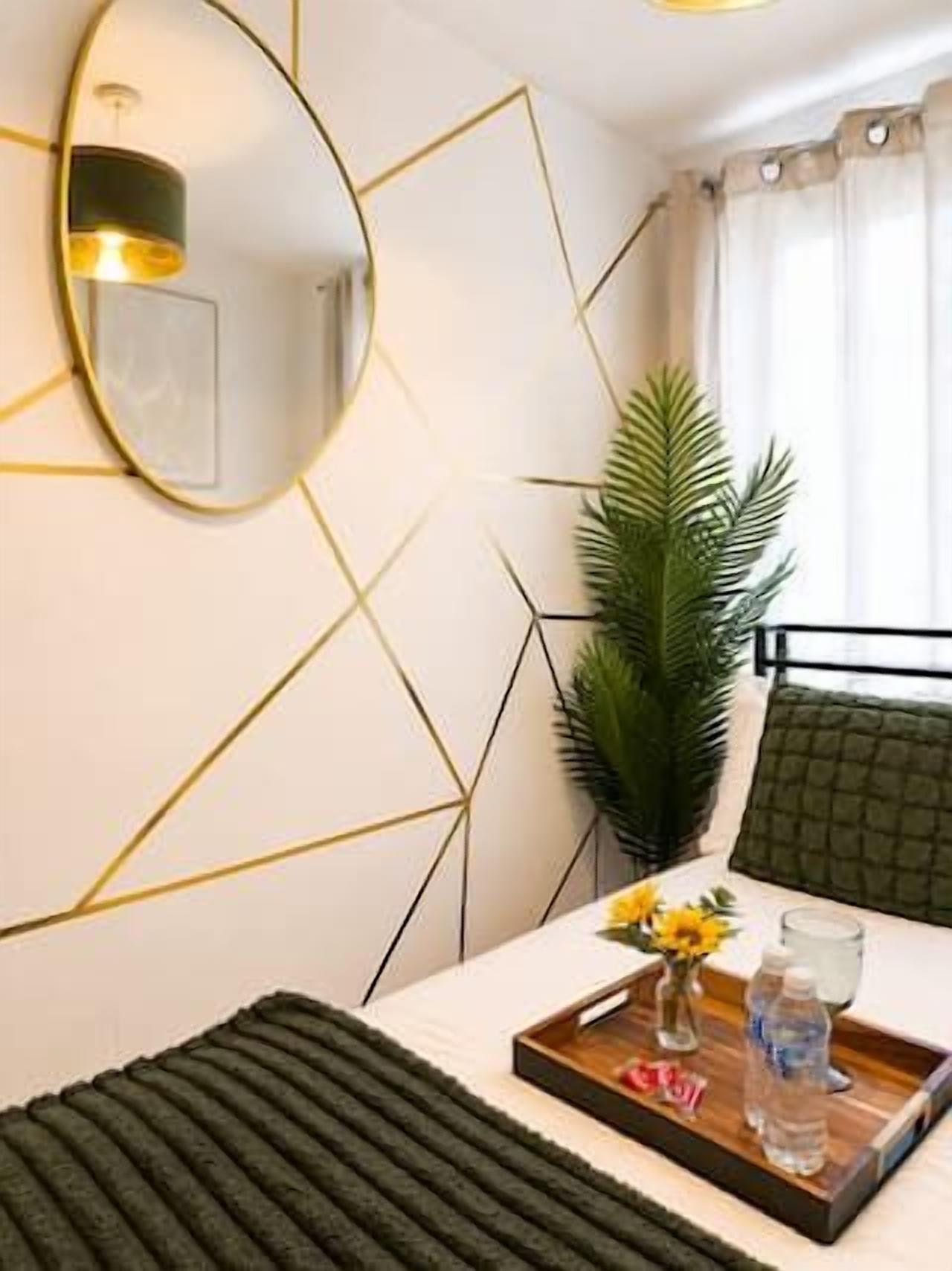 1 habitación, tabla de planchar con plancha y internet 