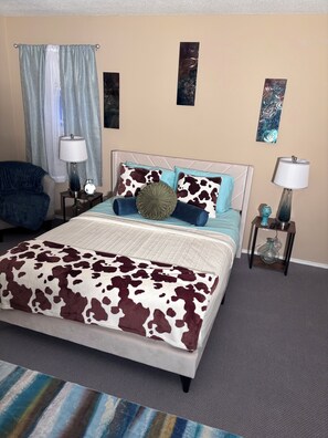 Room - 3 Bedroom Comfortable Getaway (Indianapolis)