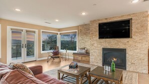 House (6 Bedrooms) | Interior - El Pomar Estate - Barn & Main House by Avantstay Pool + Spa + Firepit Vineyard Views (Templeton)