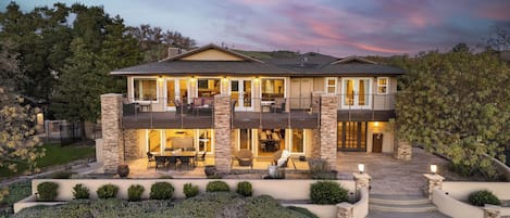 Talo (6 Bedrooms) | Sisätilat