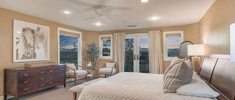 House (6 Bedrooms) | Interior