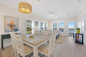 Dining - Moon River, Waterfront Compound on Daufuskie Island (Daufuskie Island)