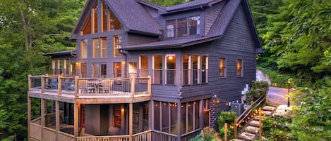 House (5 Bedrooms) | Front of property