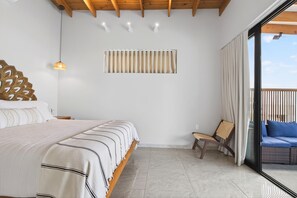 WiFi, bed sheets - NEW! Oceanfront Lux Villa w/ Private Infinity Pool, King Suites, Dock to Ocean (Punta Blanca)