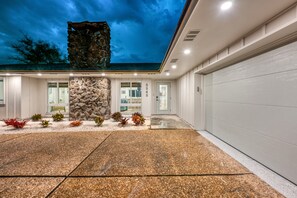 Exterior detail - Siesta Sun Oasis | Private Pool, Walk to Siesta Key Beach, Game Room (Sarasota)