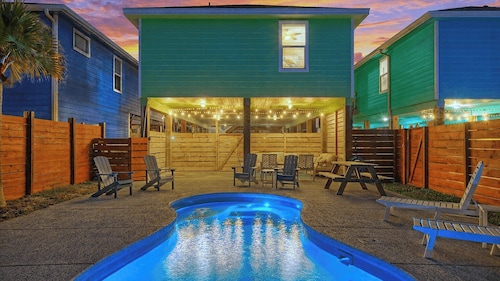 The Floppy Flounder by Avantstay Private Heated Pool + Mins to Beach Covered Lounge + BBQ