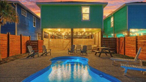 The Floppy Flounder by Avantstay Private Heated Pool + Patio + Covered Lounge Walk to Beach + Dining
