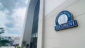 Studio | Yksityiskohta ulkoa