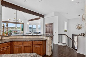 Interior - 5BR, Lake Travis Views, Austin Water (Austin)