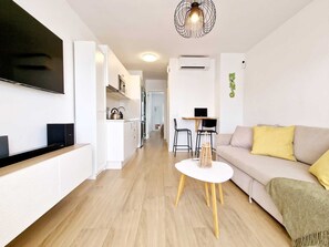 TV - Casa Marisa in Puerto del Carmen (Puerto Del Carmen)
