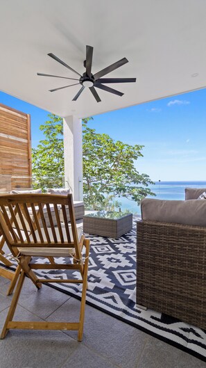 Terrace/patio - NEW! Oceanfront Casita w/ Private Plunge Pool, Ocean Access w/ Dock & Concierge (Punta Blanca)