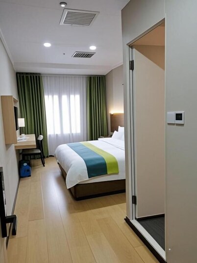 Qiqiaowu Hotel Xinfadi Subway Station