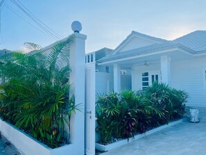 Exterior - Completely Private Pool Villa in Choeng Mon (Choeng Mon, Bophut, Koh Samui)