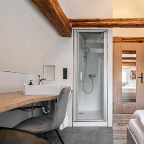 Double Room, Non Smoking, Air conditioning | Bathroom