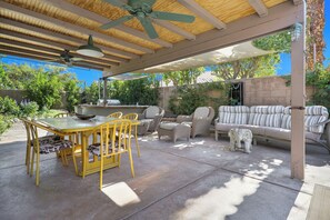 Outdoor dining - Casa Torino-Family-BNP-Coachella-Stagecoach (La Quinta)