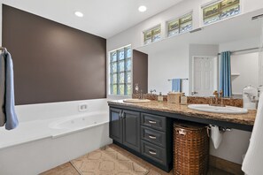 Bathroom - Casa Torino-Family-BNP-Coachella-Stagecoach (La Quinta)