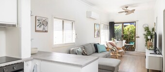 Akuna Beach Cottage Fingal Bay