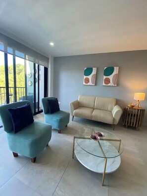 Living area - Vrbo Property (San Salvador)