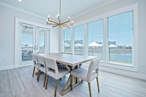 Dining - New! Private Pool, Walk To Beach, Premium Amenities, Luxury 4BR, Beach Club (Gulf Shores)