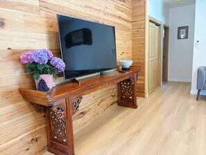 Interior - Hacienda Quiet detached house 18 miles from Disney (Hacienda Heights)