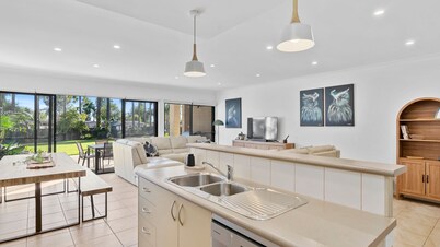 Elsinor 4 Located a short stroll from Lake Mulwala and the popular local clubs.