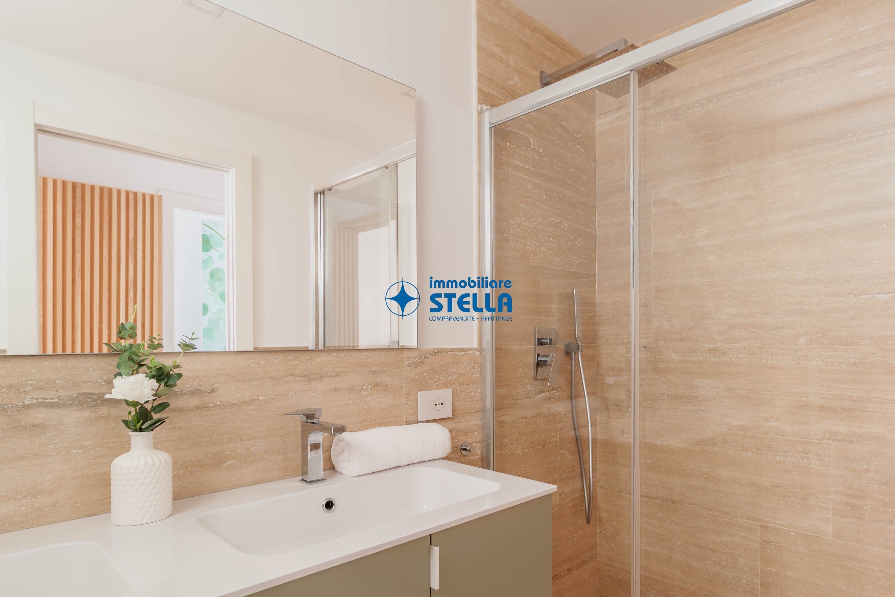 Shower, bidet