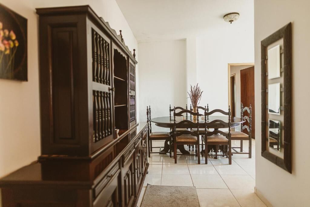 Apartamento clássico, vista para a cidade | Opções para refeição