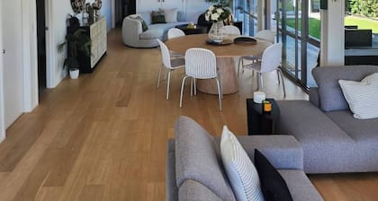 A Beautiful Beach Holiday Home in Pauanui