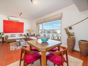 TV - Charming Marina Apartment, Walk to Old Town (Lagos)