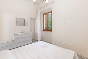 1 bedroom - Bilocale Roma - Goelba (Marciana Marina)