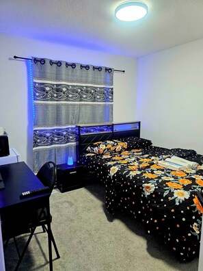 Room, 1 Bedroom | 1 bedroom - Room-private Room#2, Cautley Near YEG Ai (Edmonton)