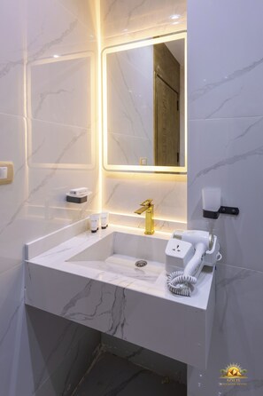 Bathroom - Solis pyramids view hotel (Giza)