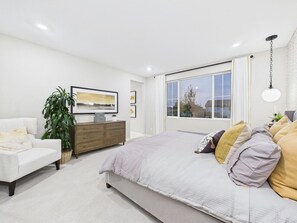 4 bedrooms, desk, iron/ironing board, WiFi - Designer 4BR Home + Downstairs Suite | Near Parks & Shops (Lathrop)