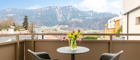 تناول الطعام بالخارج