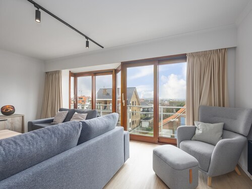 Luxury holiday apartment near the sea