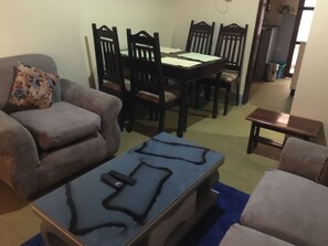 Dining - 1BR 1BA apartment near Kitintale Market Kampala w/ Wi-Fi (Kampala)