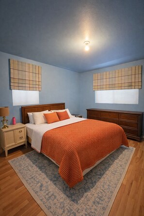 Room - Spacious 4-bedroom house in Indio with AC - Close to downtown and festivals (Indio)