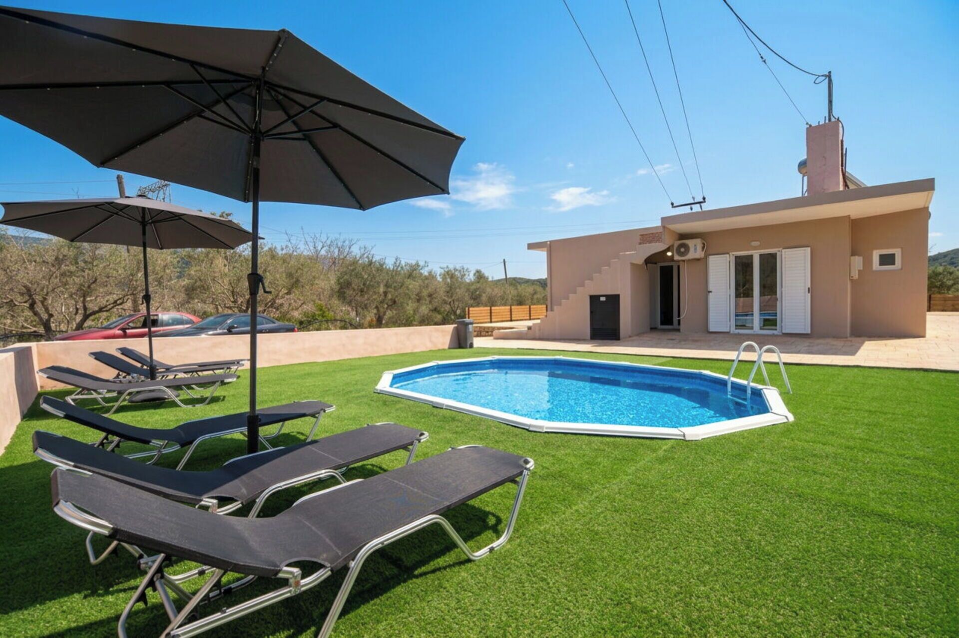 Building Exterior, Outdoor, Pool