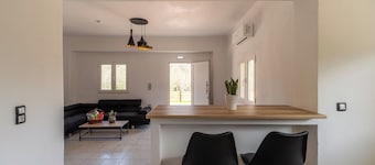 Villa Pasiphae - Feriehus med basseng 3 km fra havet på Kreta
