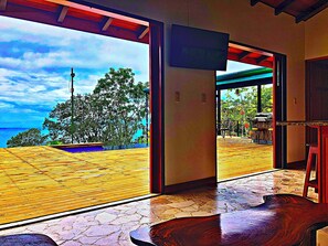 Outdoor dining - Stunning Ocean View House with Pool, Outdoor Kitchen, and Rancho (Savegre de Aguirre)