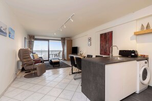 Comfort Apartment, 2 Bedrooms | Private kitchen - Apartment in Blankenberge by Marina Views (Blankenberge)