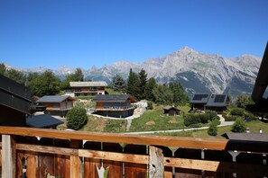 Comfort Apartment, 4 Bedrooms | View from property - Apartment in Central Location With Views (Nendaz)